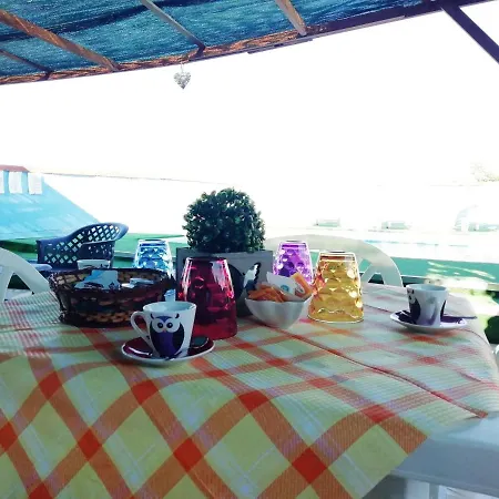 Gli Amici Del Tubarello Bed and Breakfast Roseto Degli Abruzzi