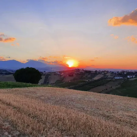 לינה וארוחת בוקר Gli Amici Del Tubarello 3*